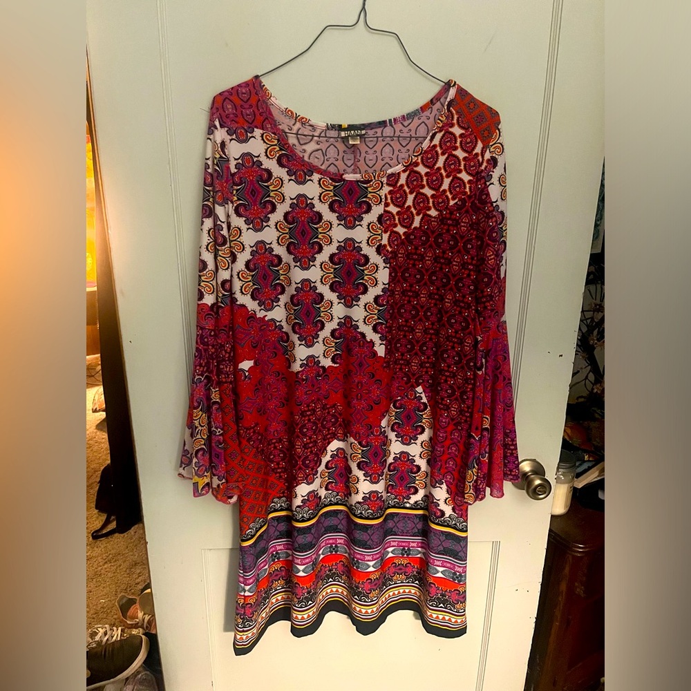 Womens dress, fits as XL